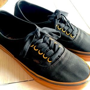 Black Authentic Vans men’s size 8.5 (Women’s 10)